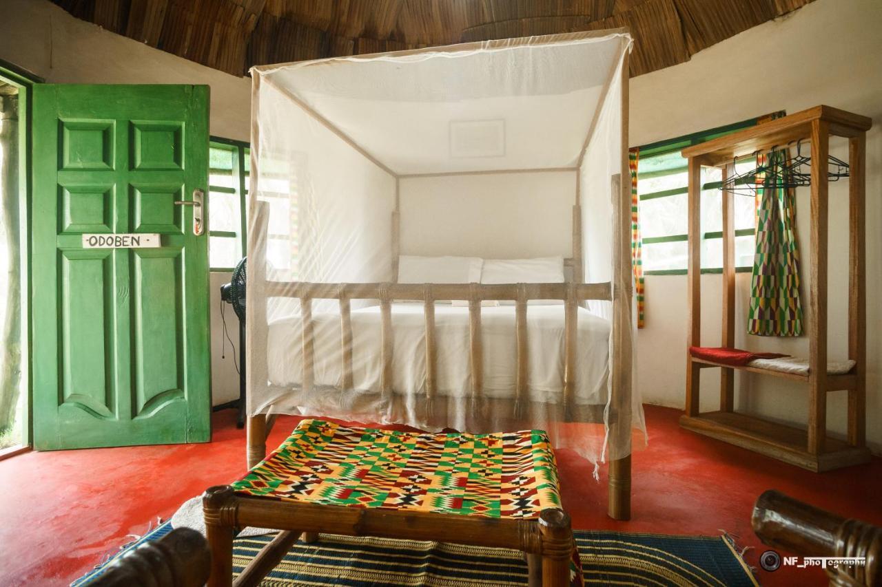 The Akwidaa Inn Exterior foto